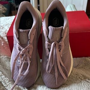 New Balance Women's Dusty Lavender Athletic Sneakers Size 8.5 W